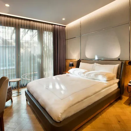 Ξενοδοχείο Fer 4*